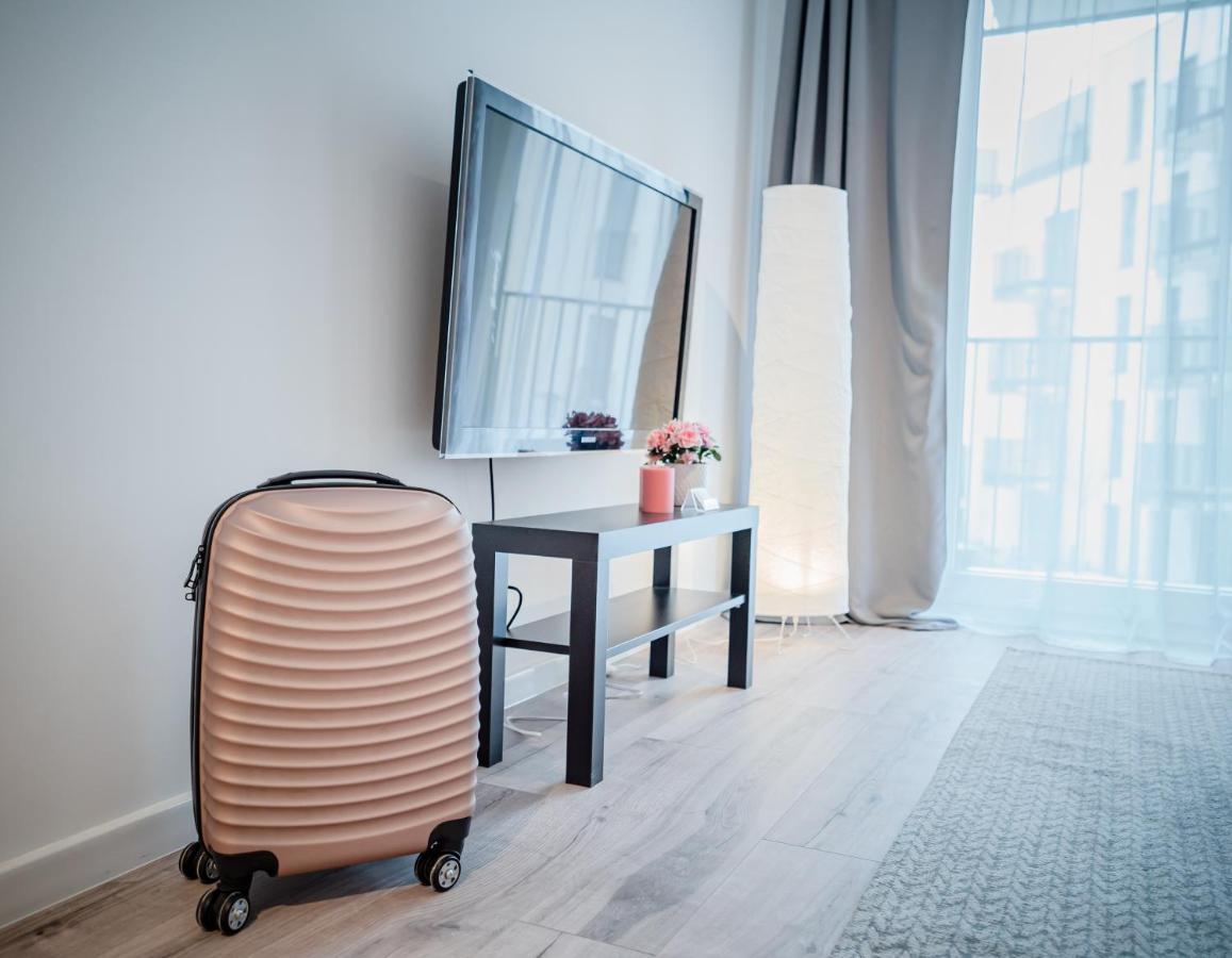 Apartamenty Homely Place Blisko Starego Rynku - Parking Poznan Ngoại thất bức ảnh