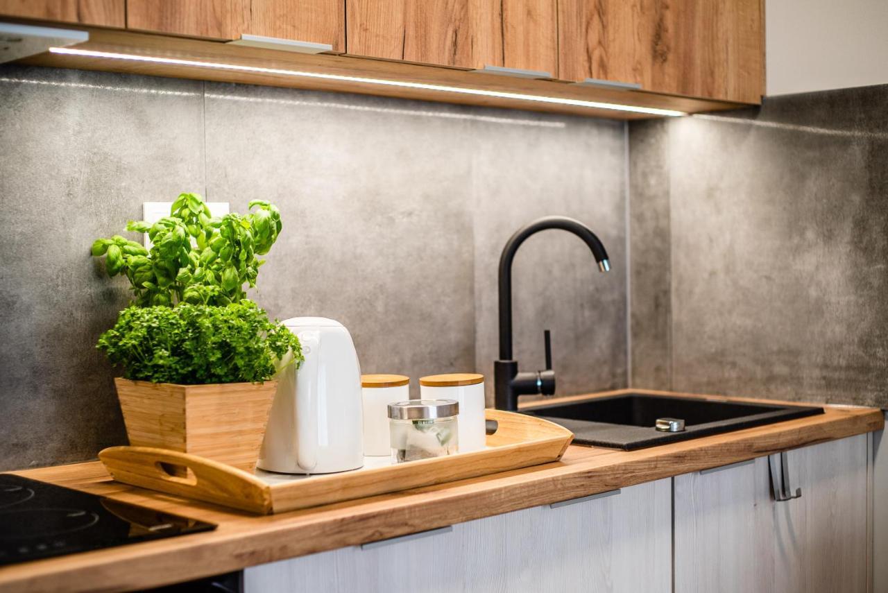 Apartamenty Homely Place Blisko Starego Rynku - Parking Poznan Ngoại thất bức ảnh
