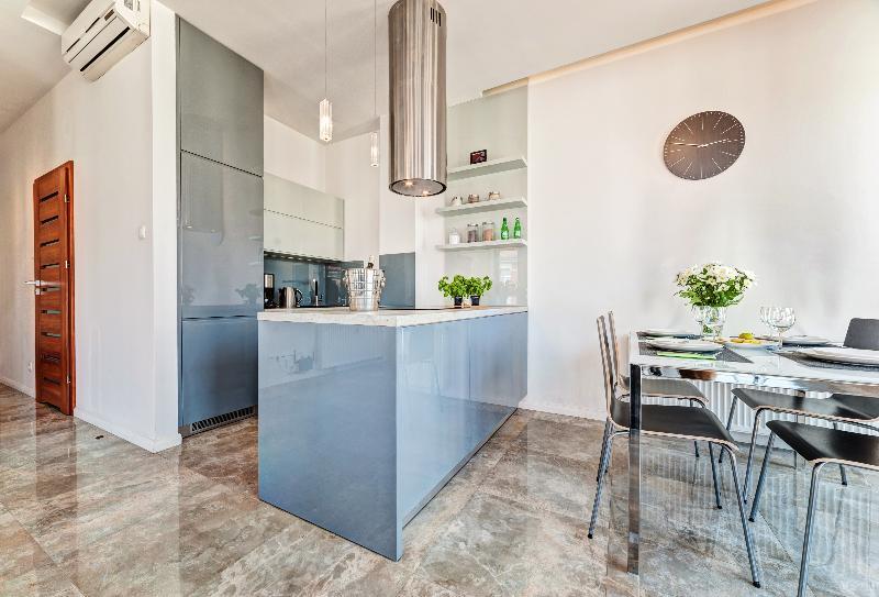 Apartamenty Homely Place Blisko Starego Rynku - Parking Poznan Ngoại thất bức ảnh
